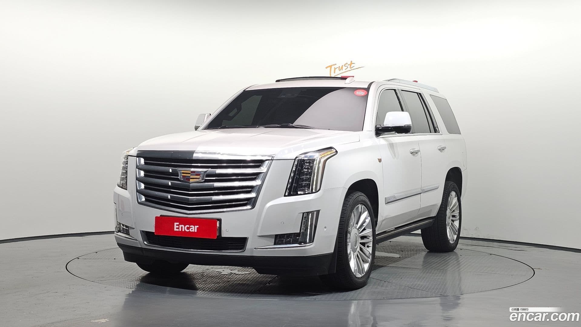 Main__Slider__Photo:Escalade Cadillac 2020.11-0