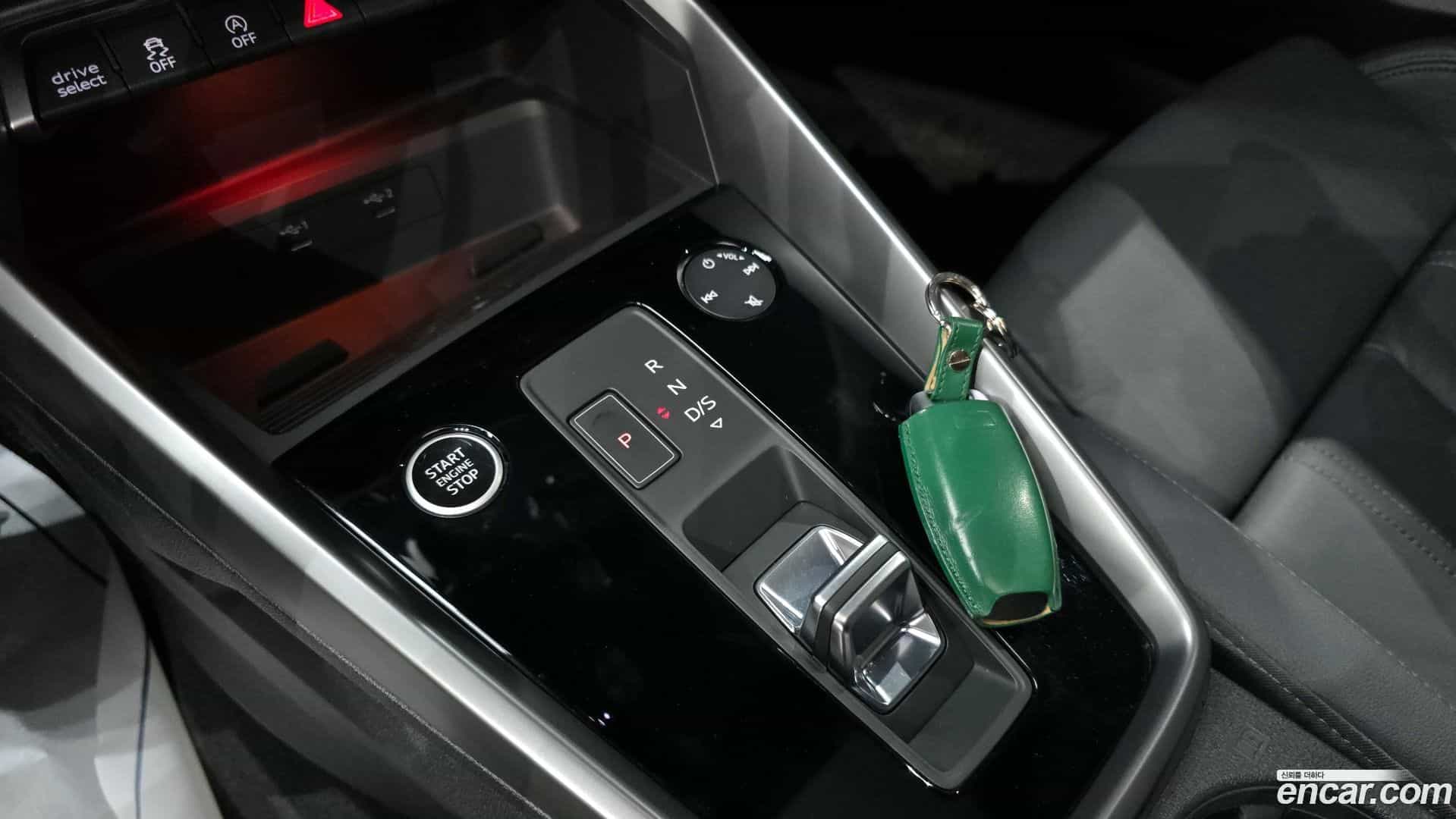 A3 Audi 2023.11-INNER-009