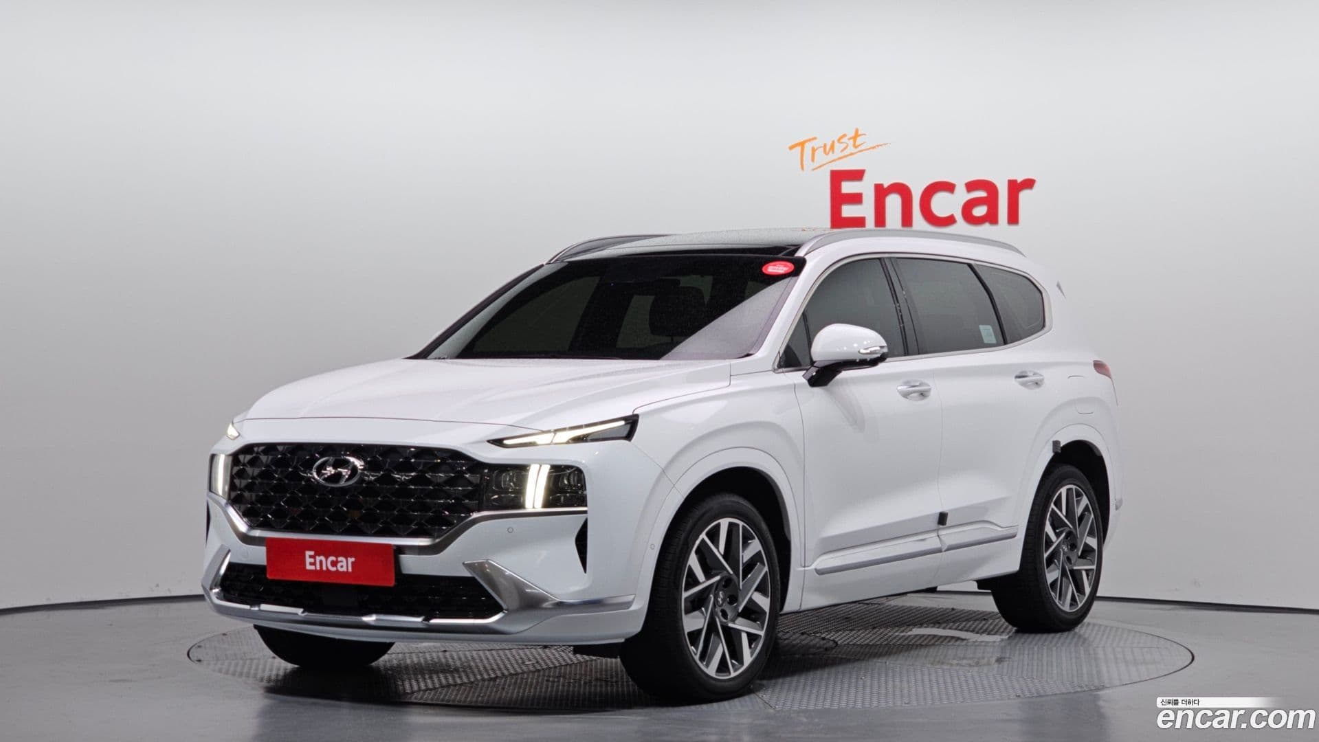 Main__Slider__Photo:Santafe Hyundai 2020.7-0