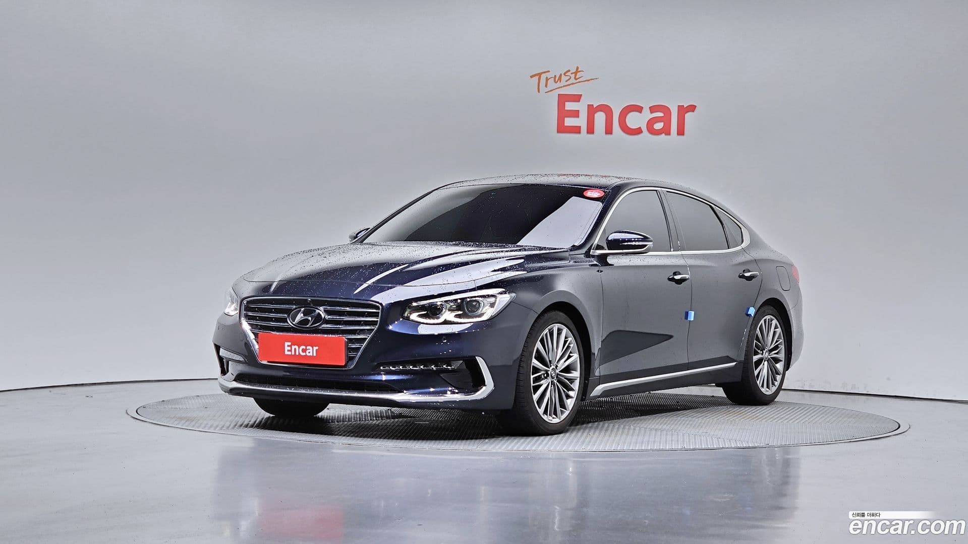 Main__Slider__Photo:Grandeur Hyundai 2017.8-0