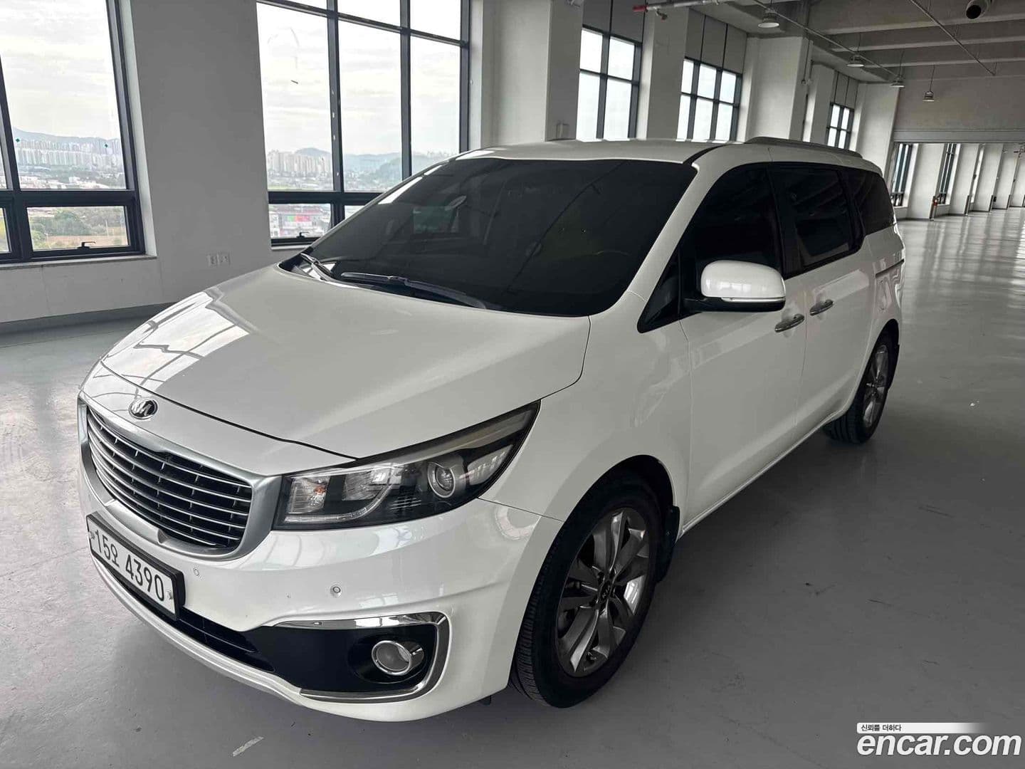 Main__Slider__Photo:Canival Kia 2015.1-0