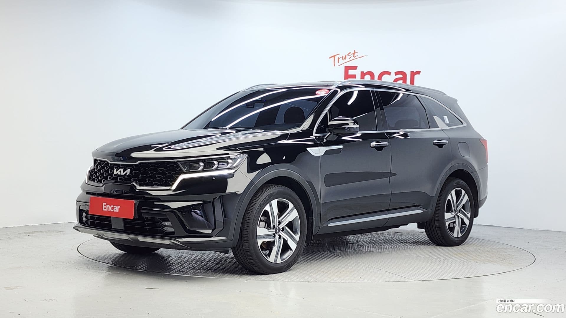 Main__Slider__Photo:Sorento Kia 2021.11-0