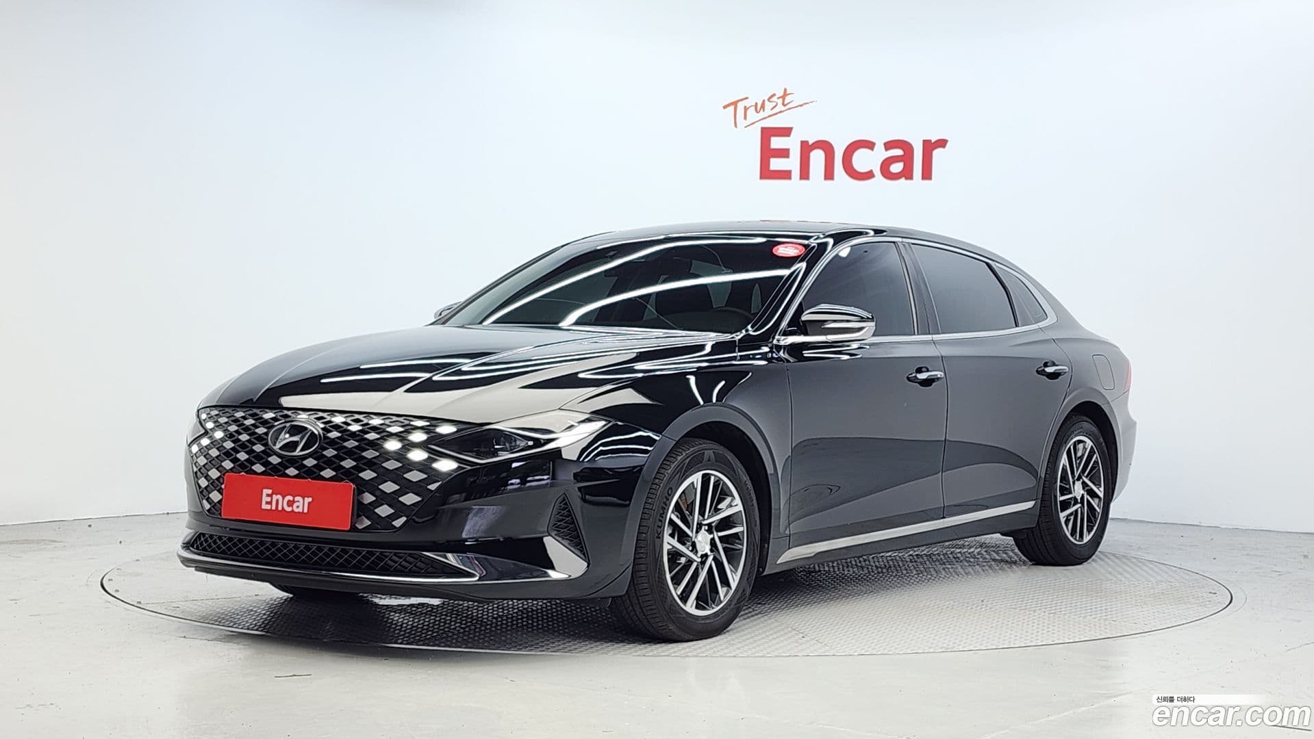 Main__Slider__Photo:Grandeur Hyundai 2022.3-0