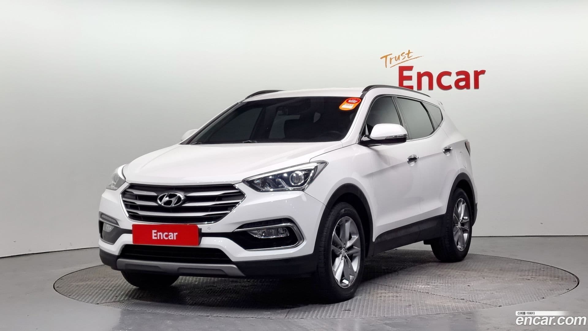 Main__Slider__Photo:Santafe Hyundai 2015.9-0