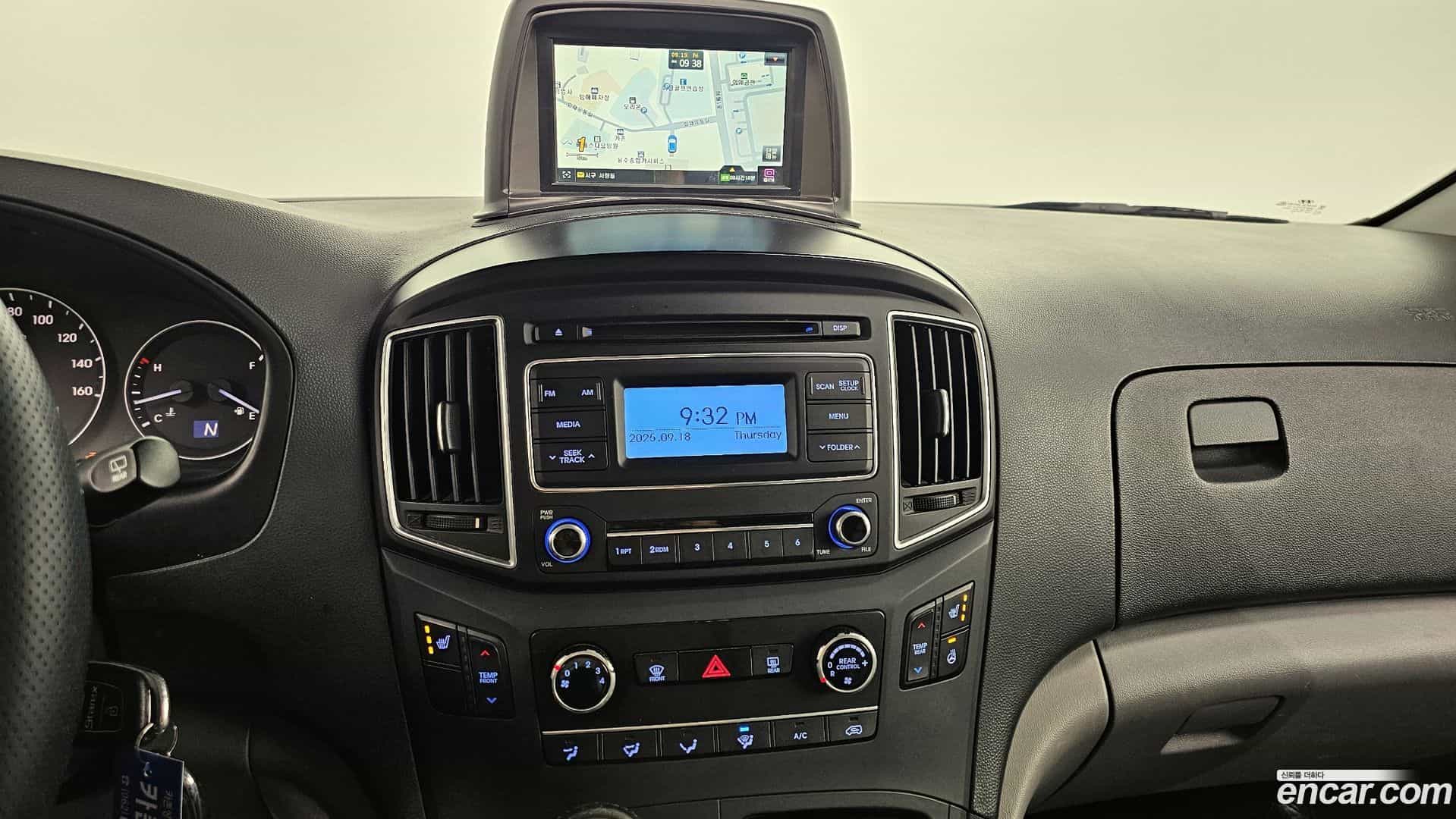 Starex Hyundai 2016.1-OPTION-019