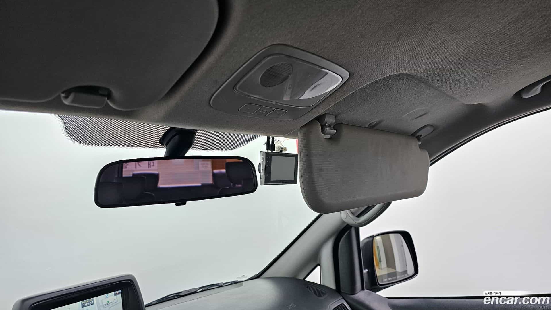 Starex Hyundai 2016.1-OPTION-023