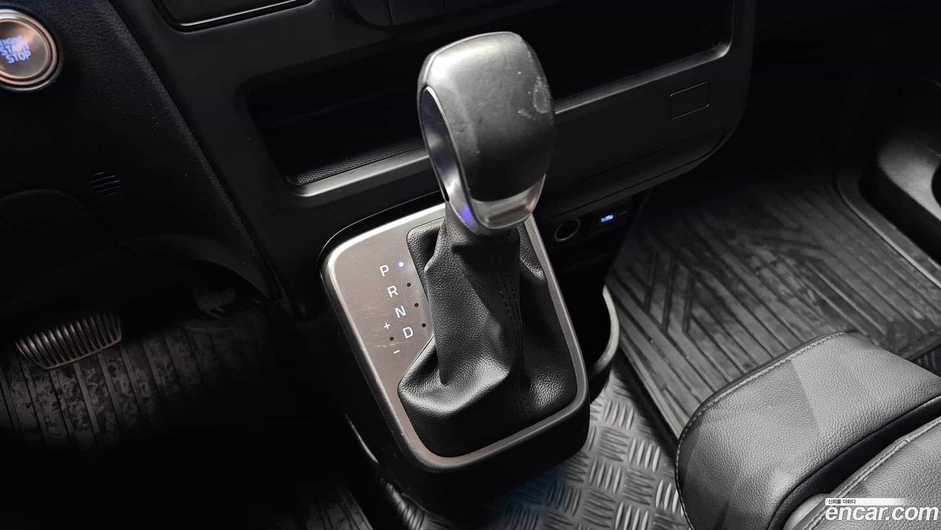 Staria Hyundai 2024.1-INNER-009