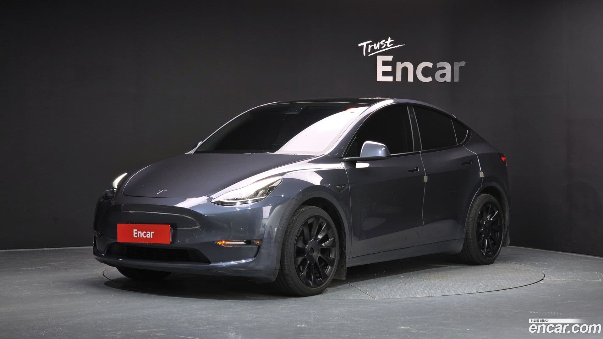 Main__Slider__Photo:Model Y Tesla 2021.4-0