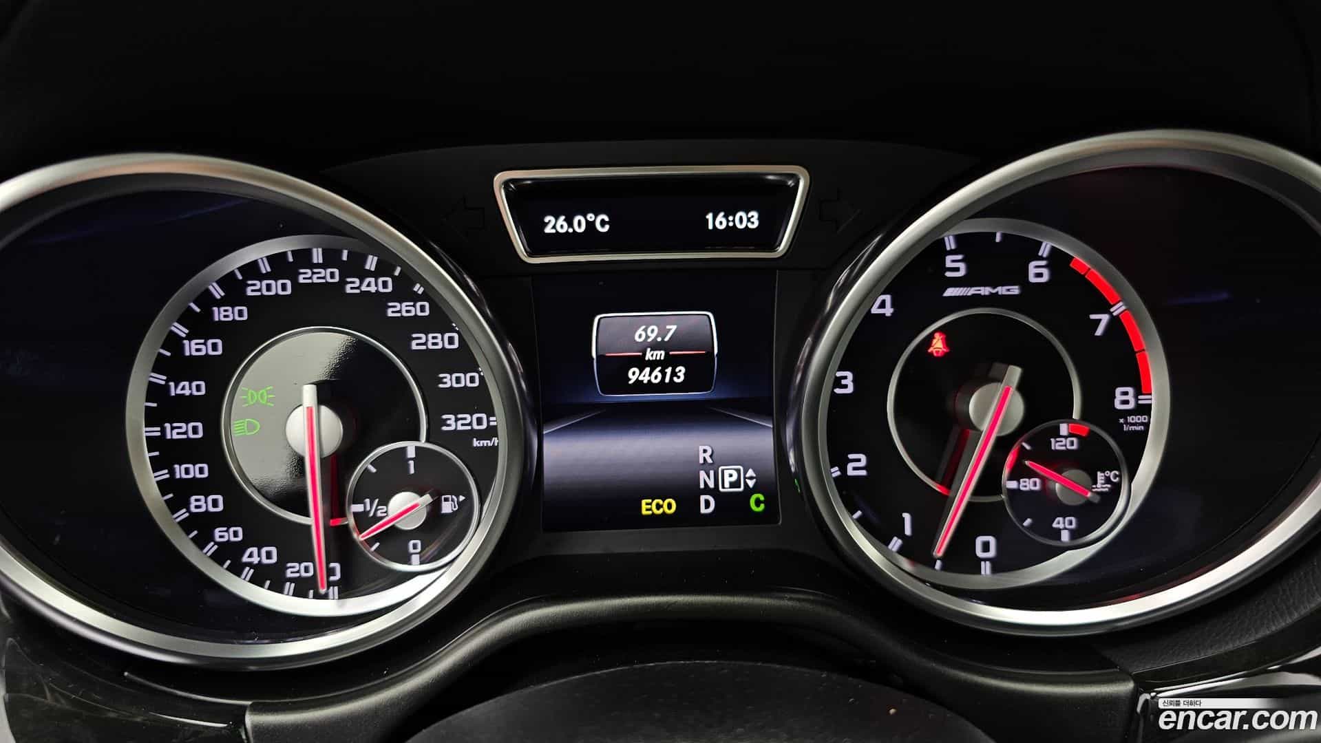 M-class Mercedes-Benz 2014.7-INNER-008