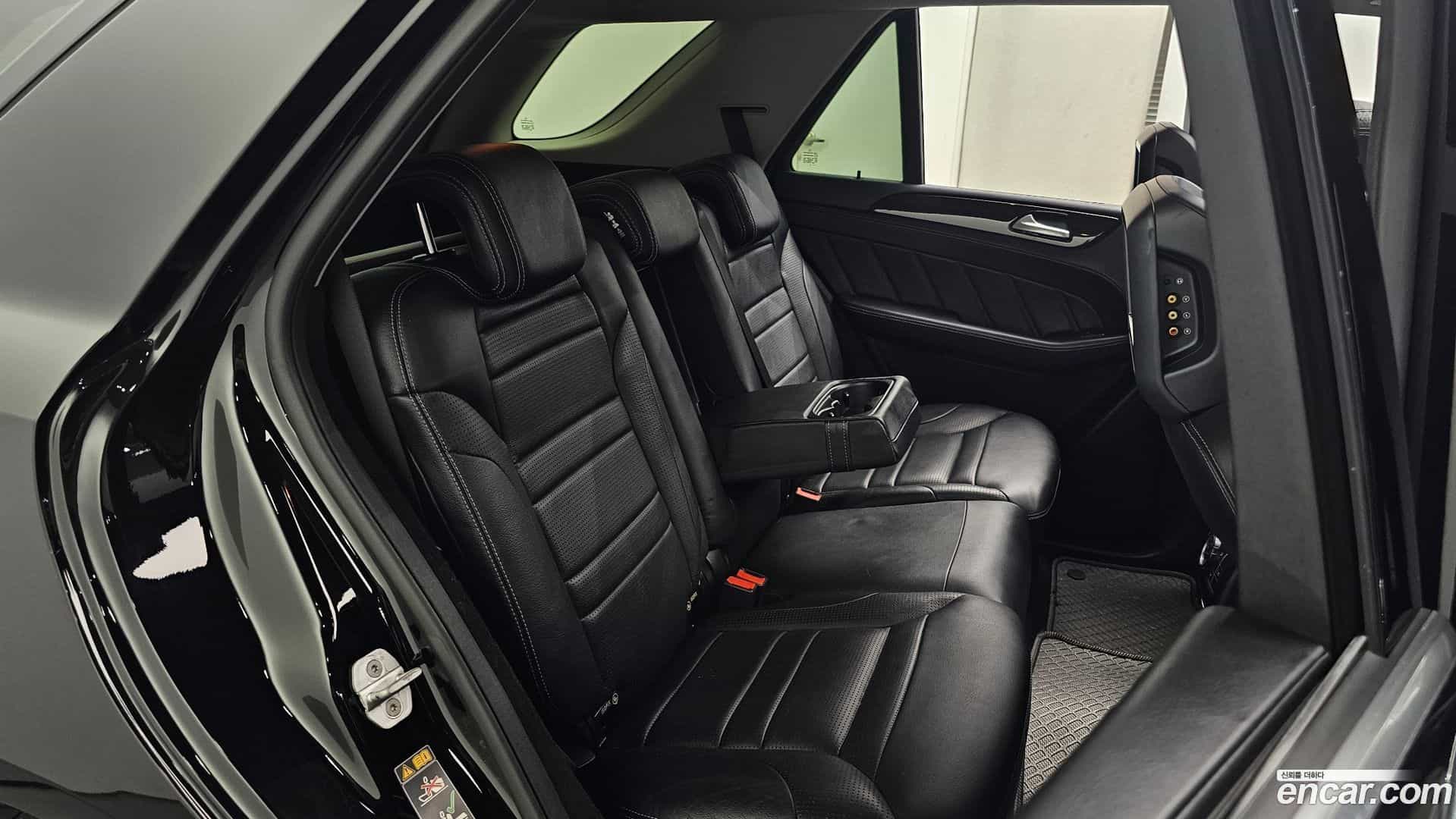 M-class Mercedes-Benz 2014.7-OPTION-016