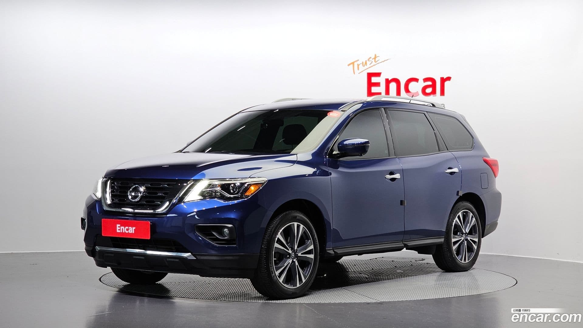 Main__Slider__Photo:Pathfinder Nissan 2018.9-0