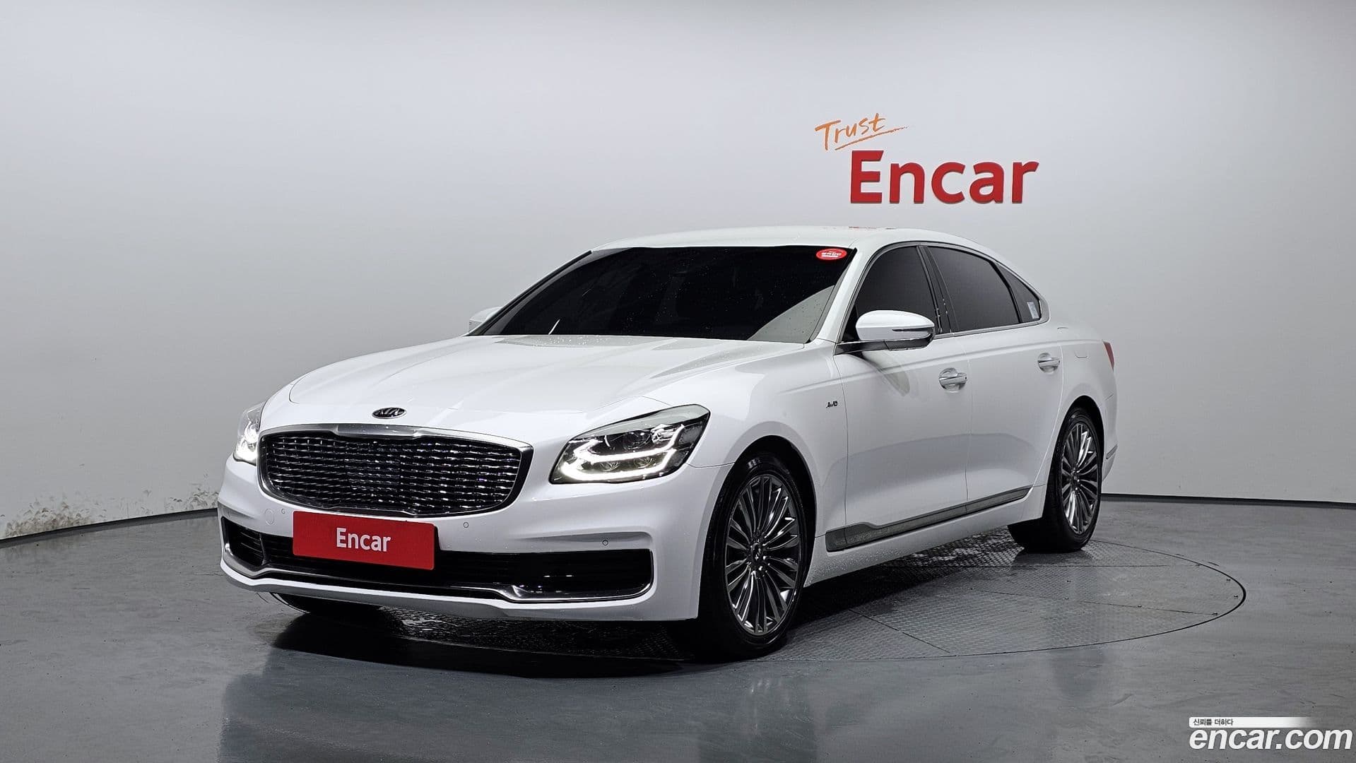 Main__Slider__Photo:K9 Kia 2019.3-0