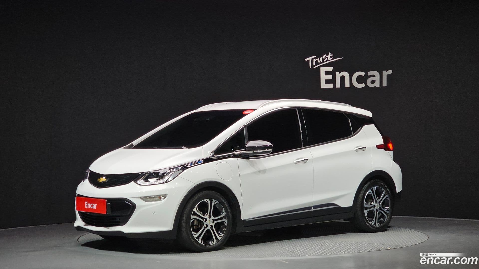 Main__Slider__Photo:Bolt EV Chevrolet 2019.6-0