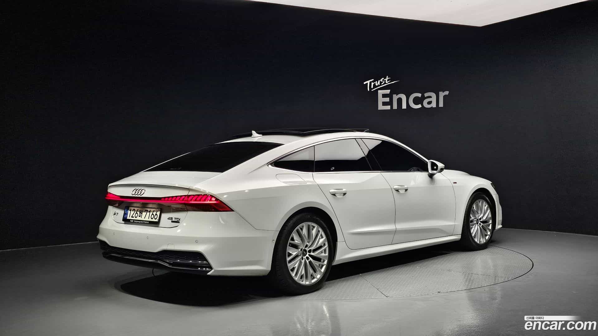 A7 Audi 2021.0-OUTER-002