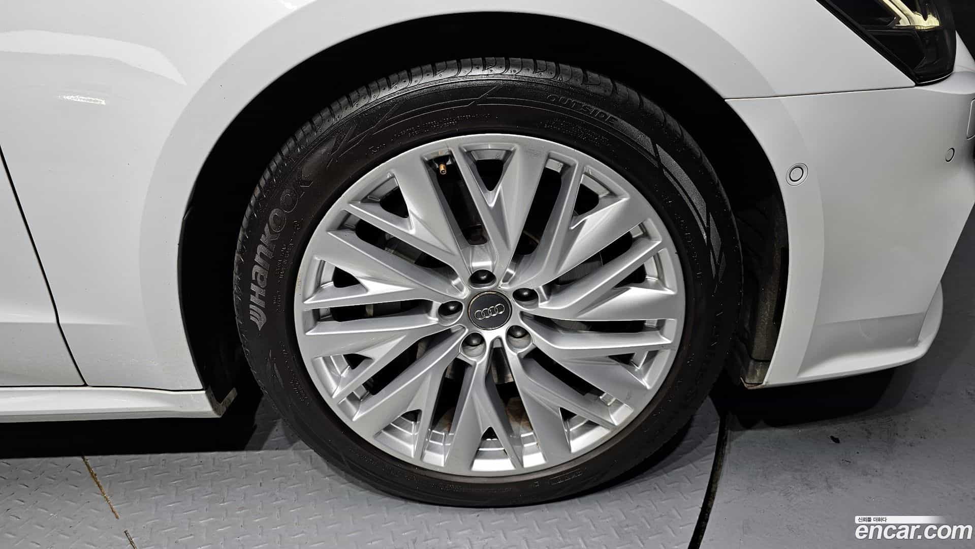 A7 Audi 2021.0-OUTER-005