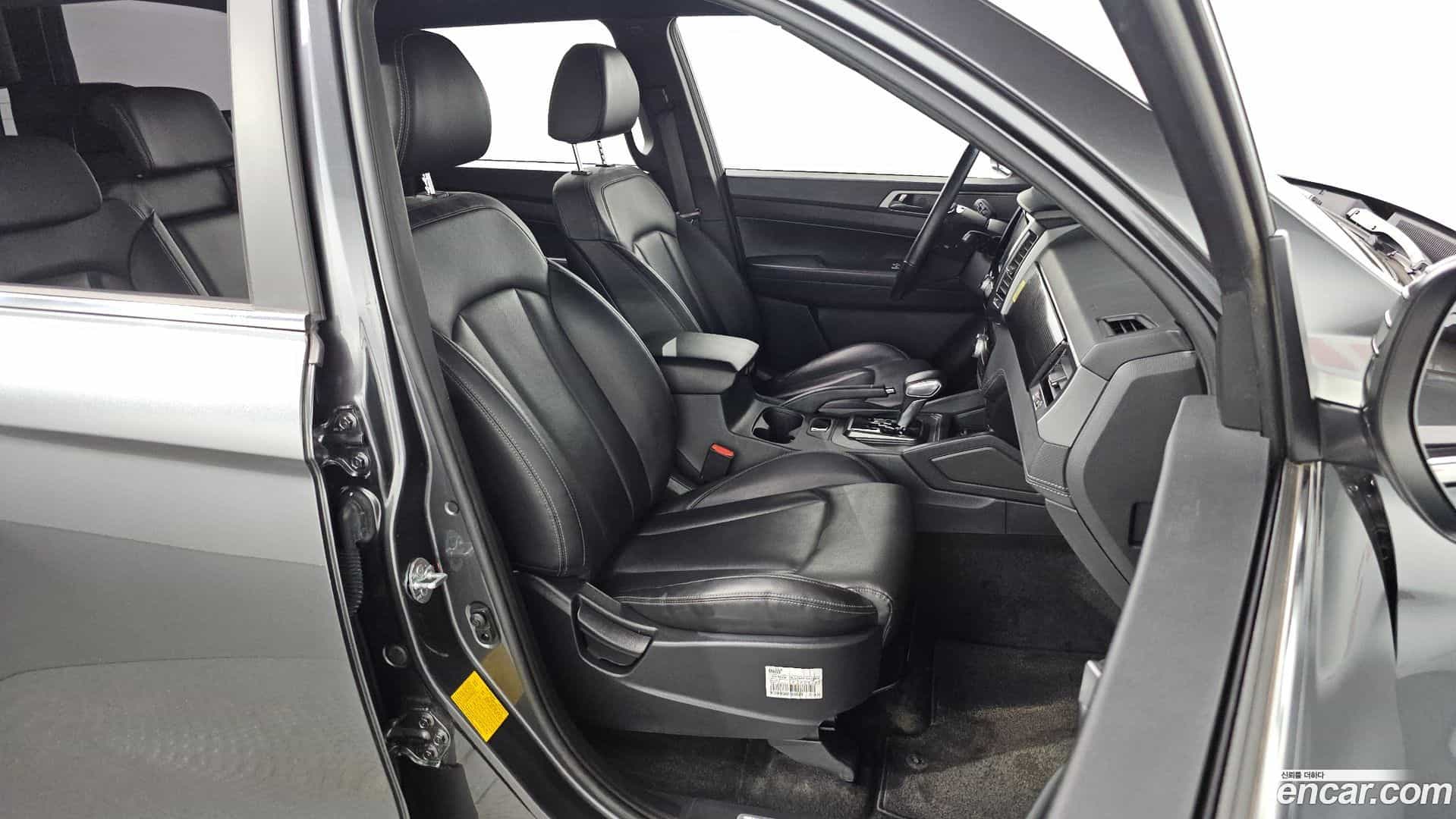 Rexton KG Mobility 2021.7-OPTION-016