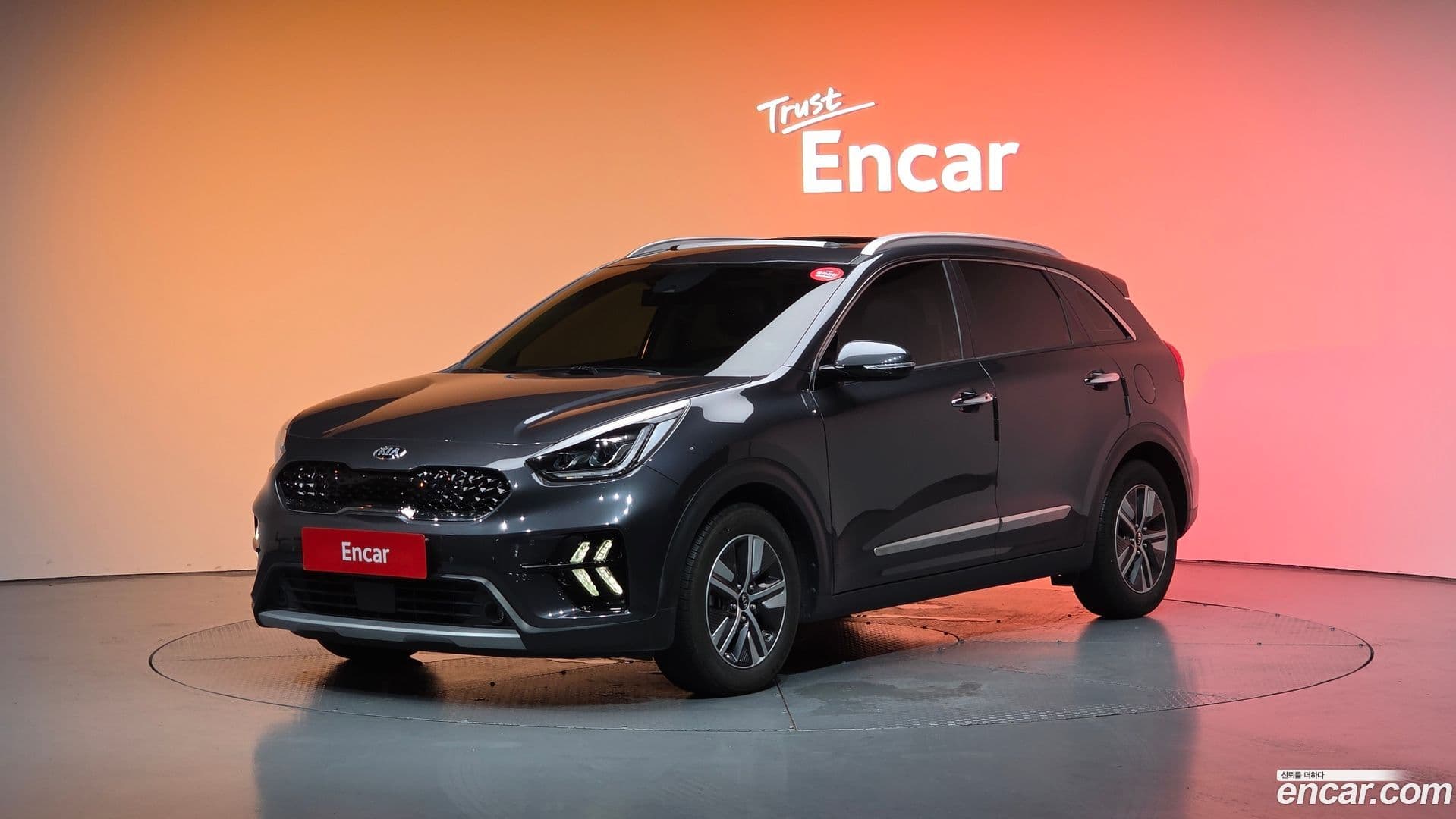 Main__Slider__Photo:Niro Kia 2019.10-0