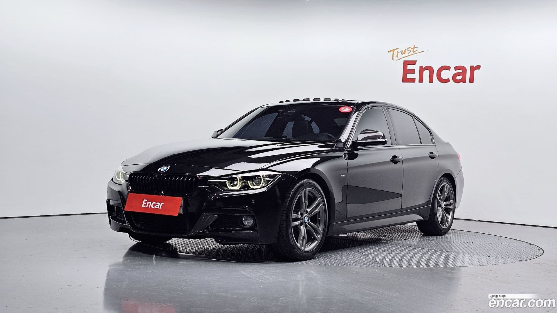 Main__Slider__Photo:3-Series BMW 2018.11-0