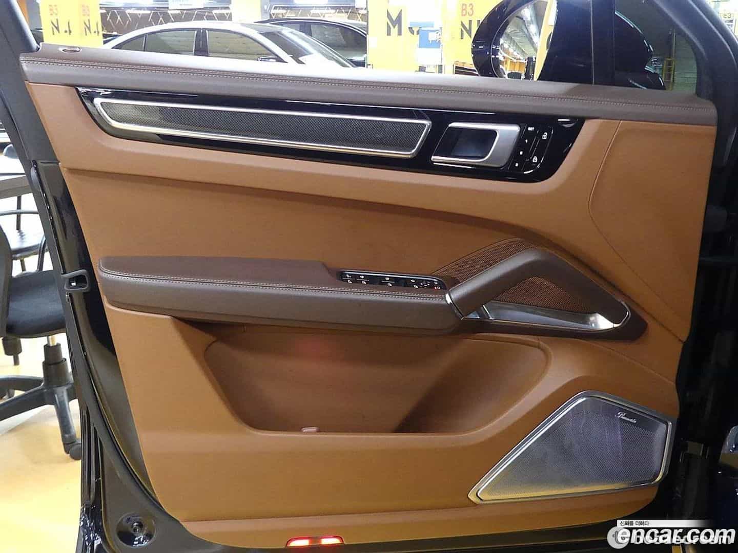 Cayenne Porsche 2021.2-OPTION-015
