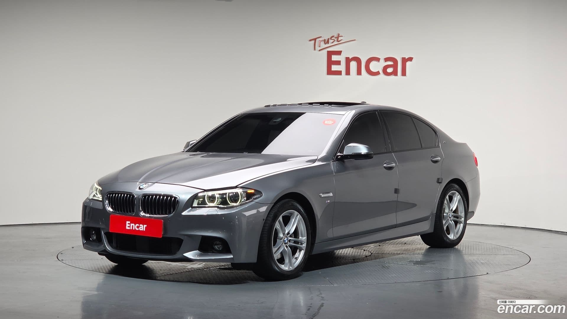 Main__Slider__Photo:5-Series BMW 2016.9-0