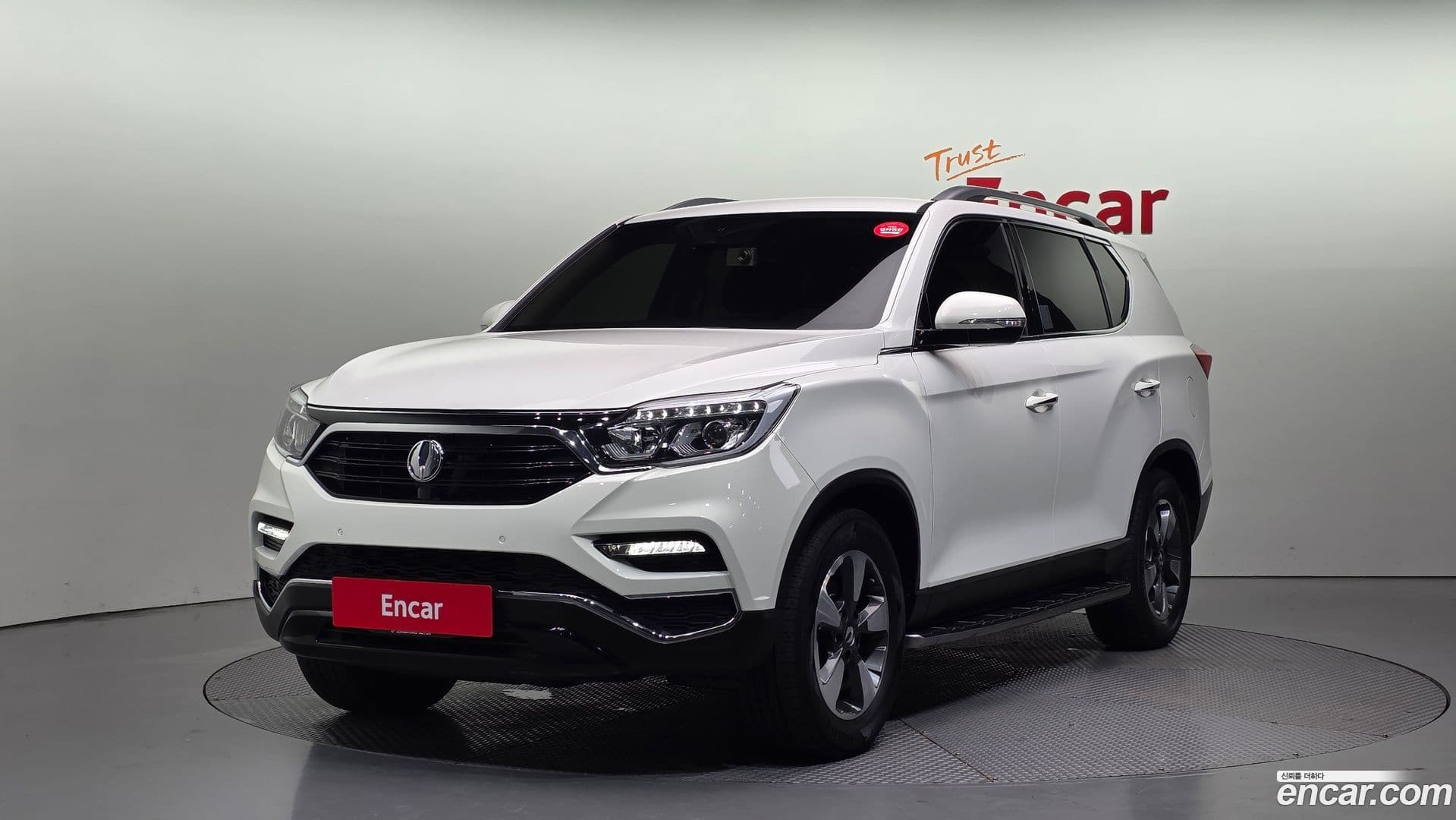 Main__Slider__Photo:Rexton KG Mobility 2017.9-0