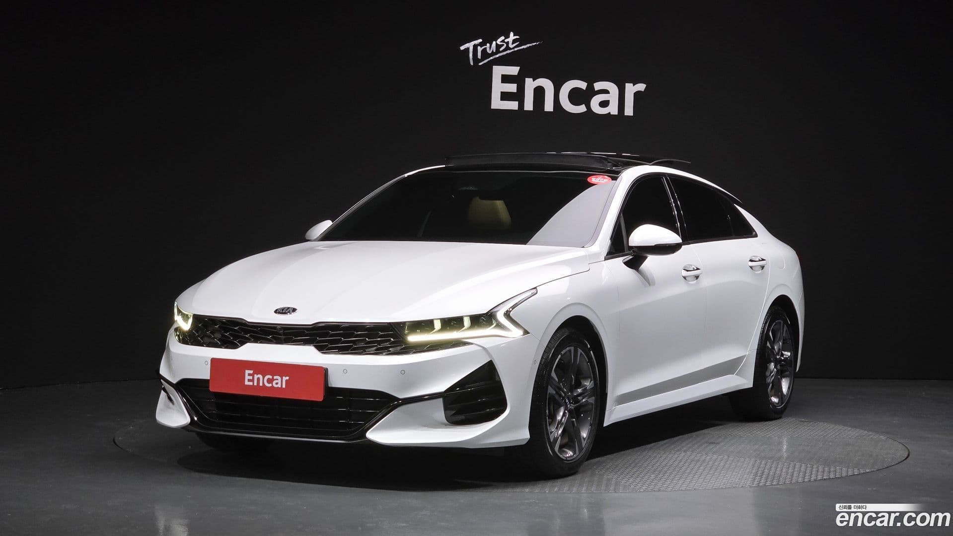 Main__Slider__Photo:K5 Kia 2020.1-0
