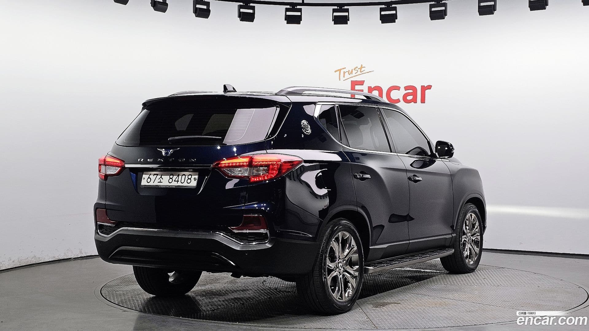 Main__Slider__Photo:Rexton KG Mobility 2018.1-0