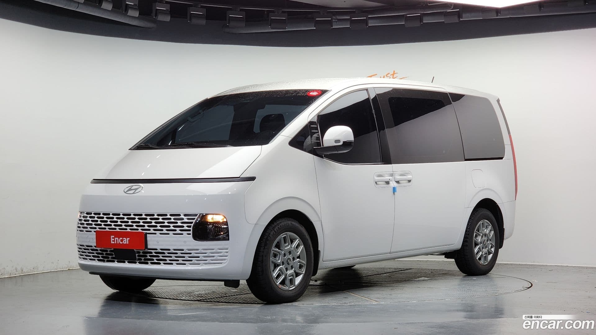 Main__Slider__Photo:Staria Hyundai 2025.2-0