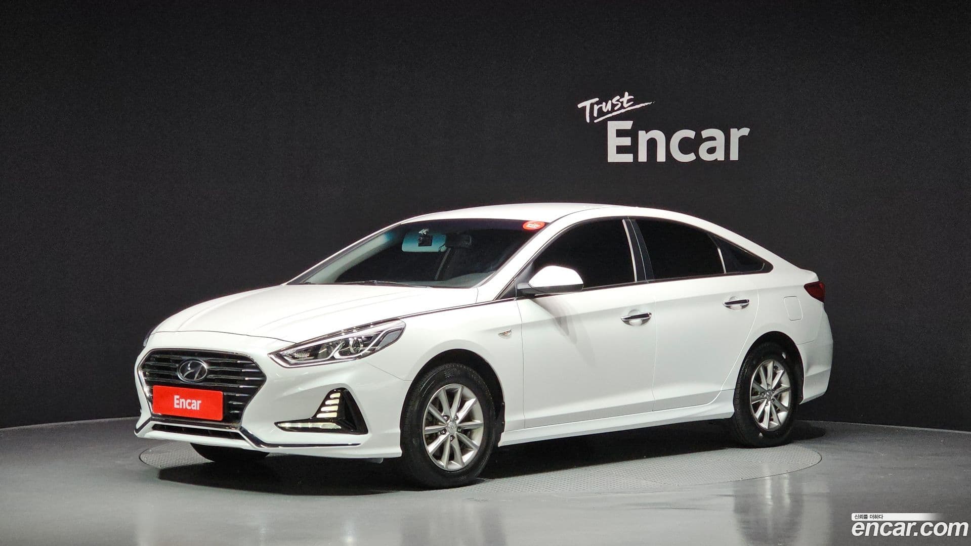 Main__Slider__Photo:Sonata Hyundai 2018.11-0