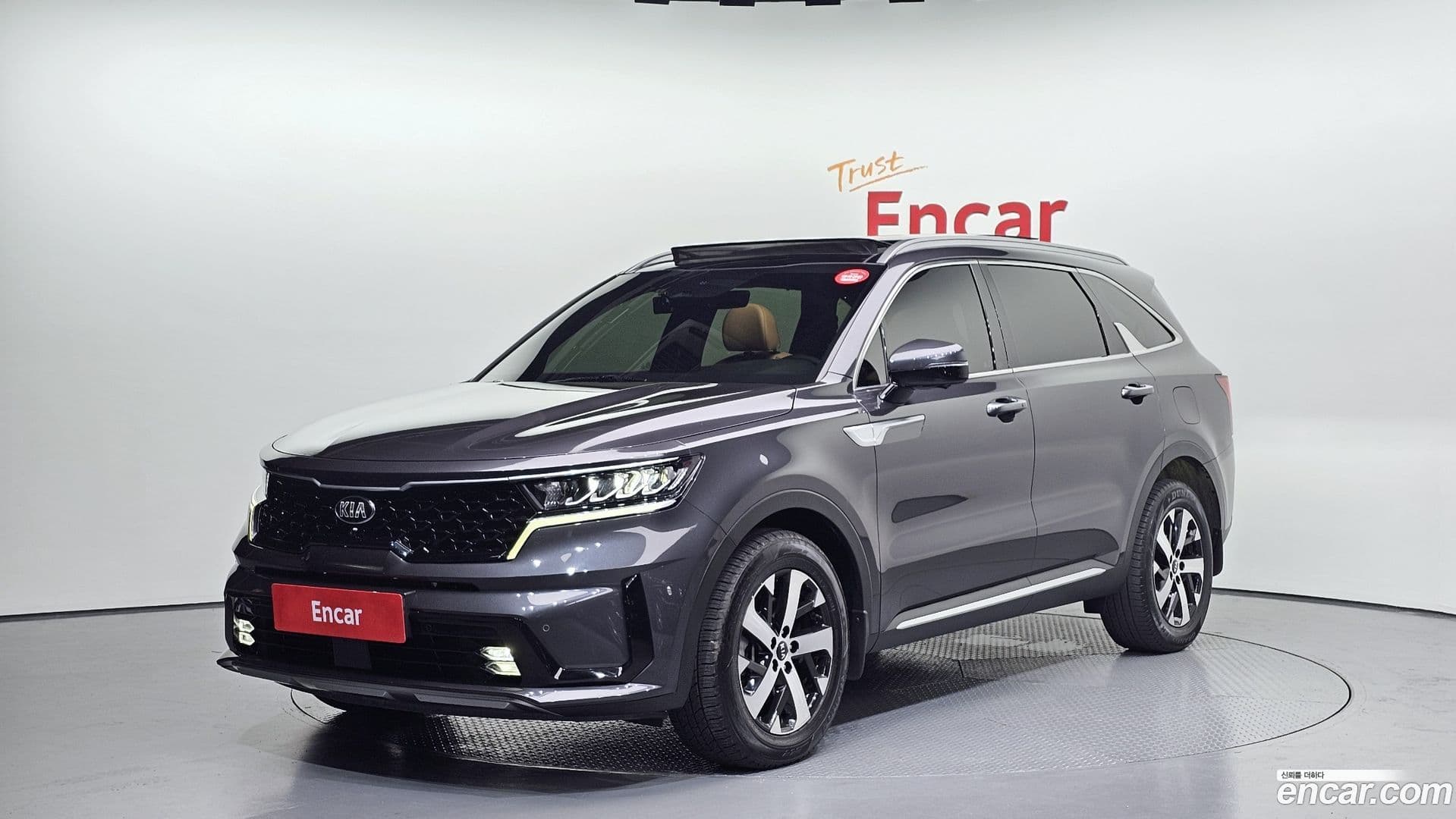 Main__Slider__Photo:Sorento Kia 2020.7-0