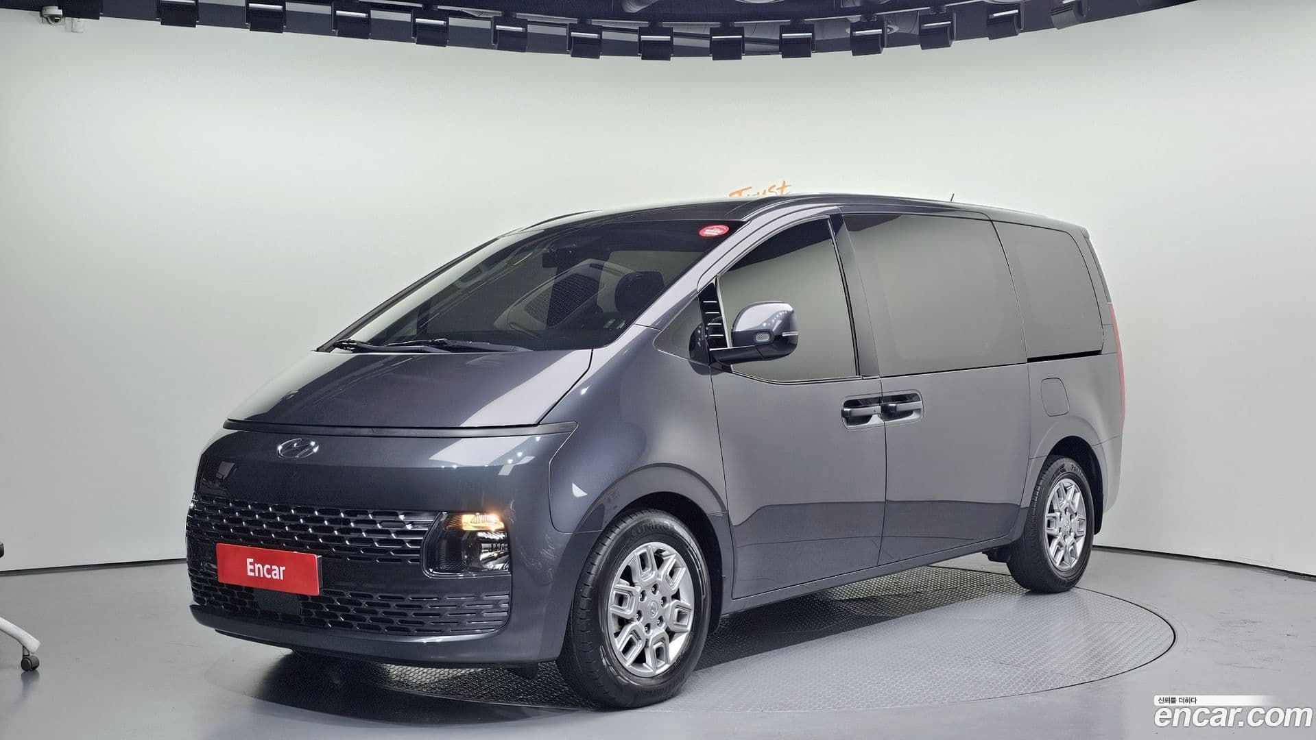 Main__Slider__Photo:Staria Hyundai 2021.6-0