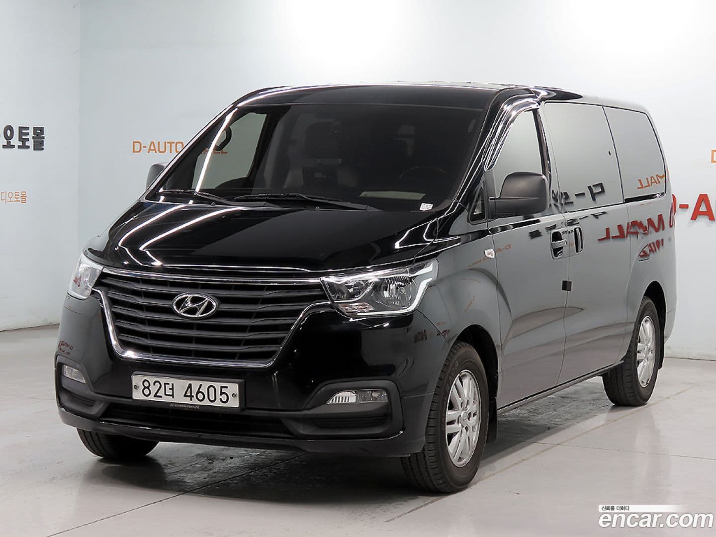 Main__Slider__Photo:Starex Hyundai 2019.5-0