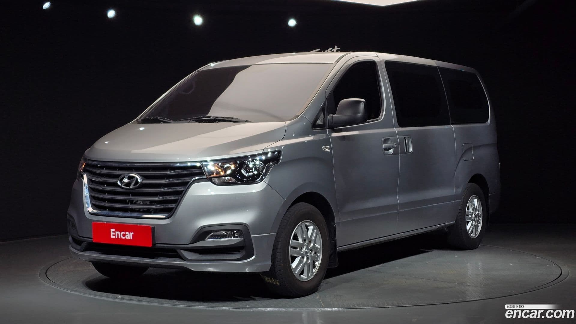 Main__Slider__Photo:Starex Hyundai 2019.5-0