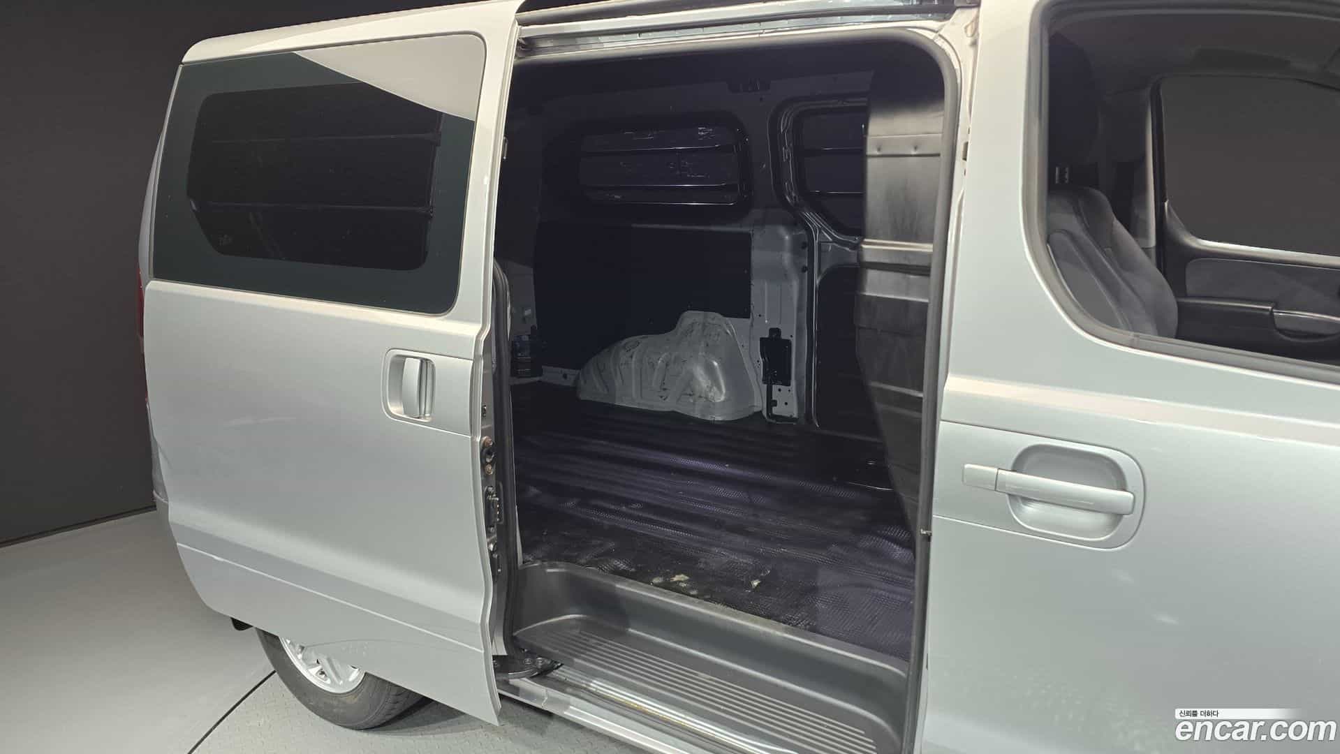 Starex Hyundai 2019.5-OPTION-016
