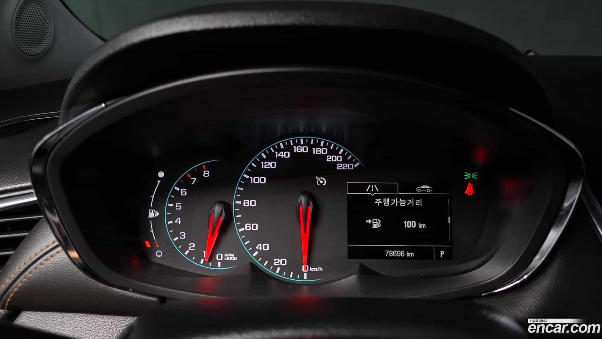 Trax Chevrolet 2017.11-INNER-008
