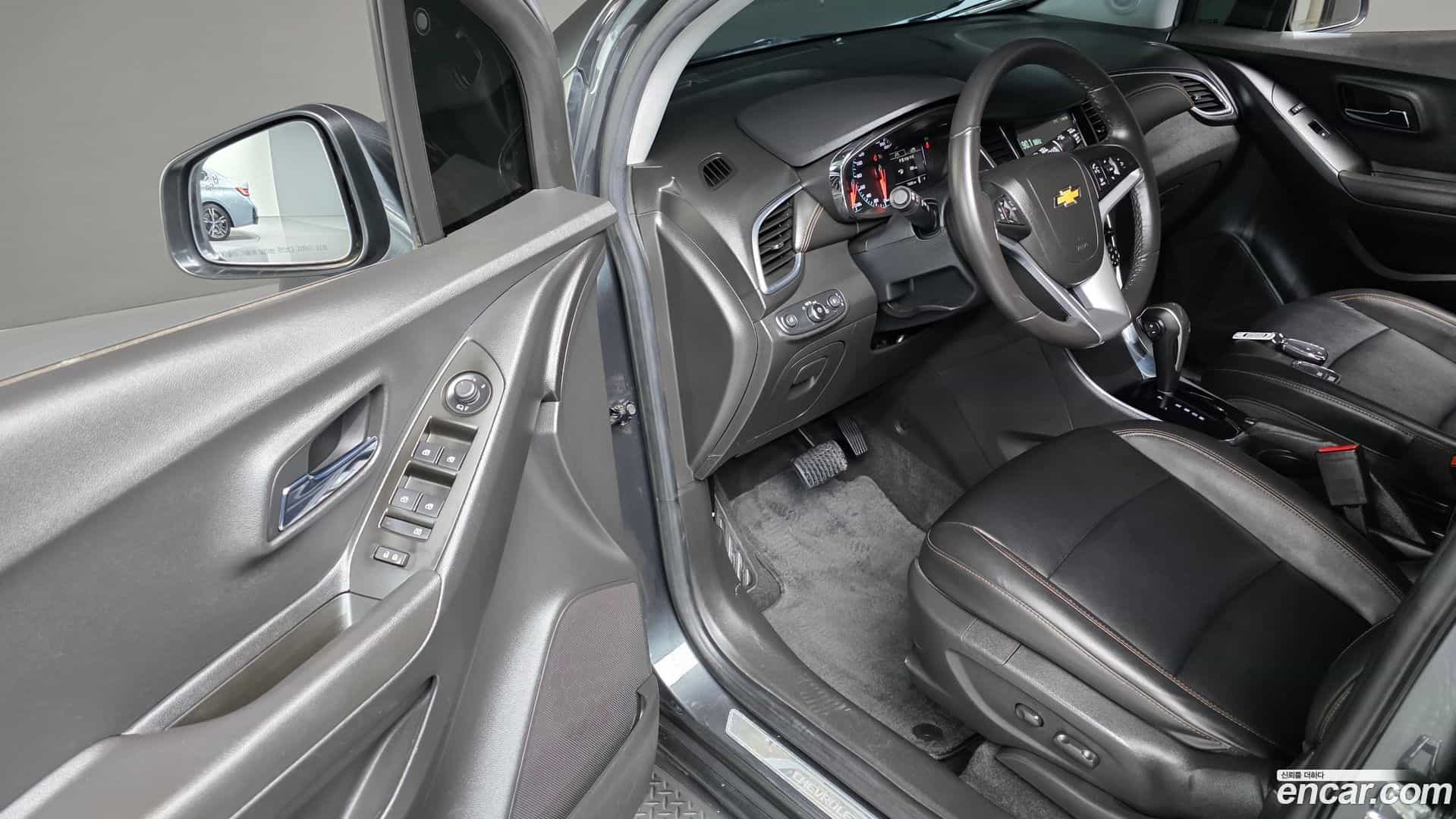Trax Chevrolet 2017.11-OPTION-015