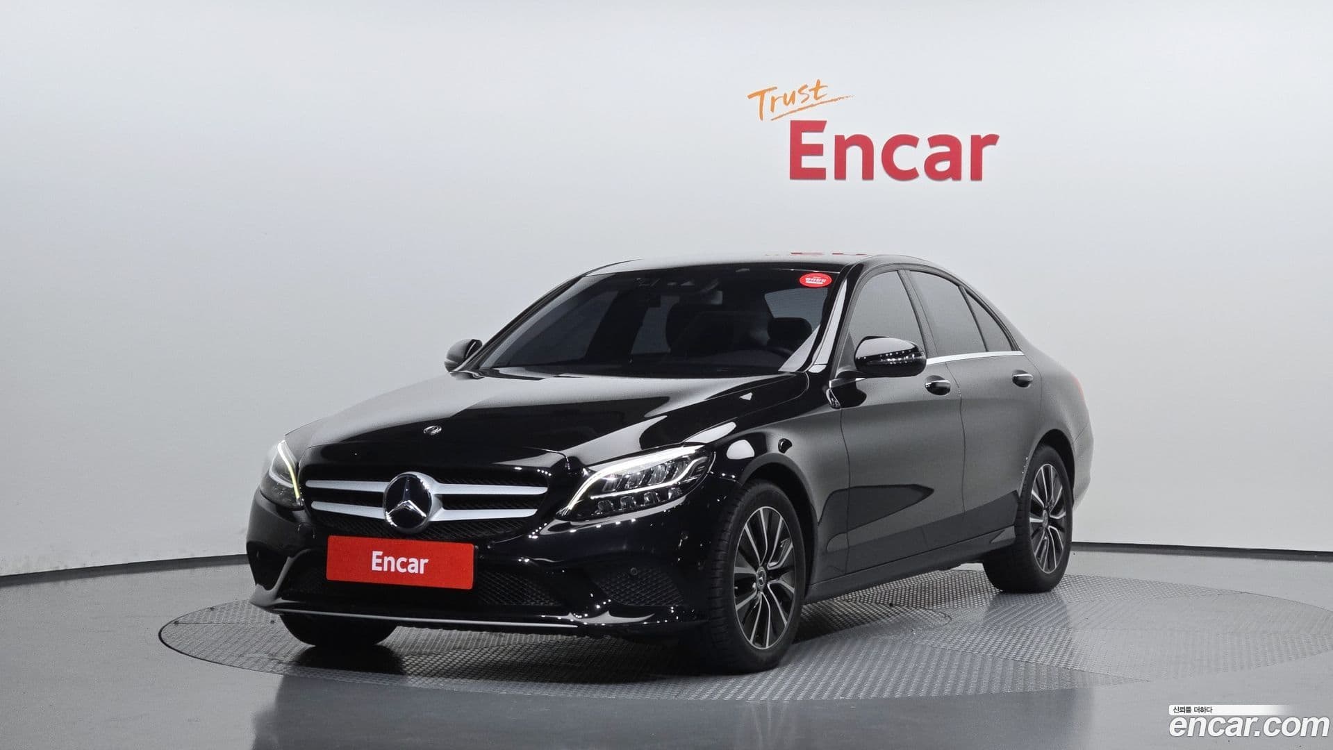 Main__Slider__Photo:C-Class Mercedes-Benz 2019.11-0