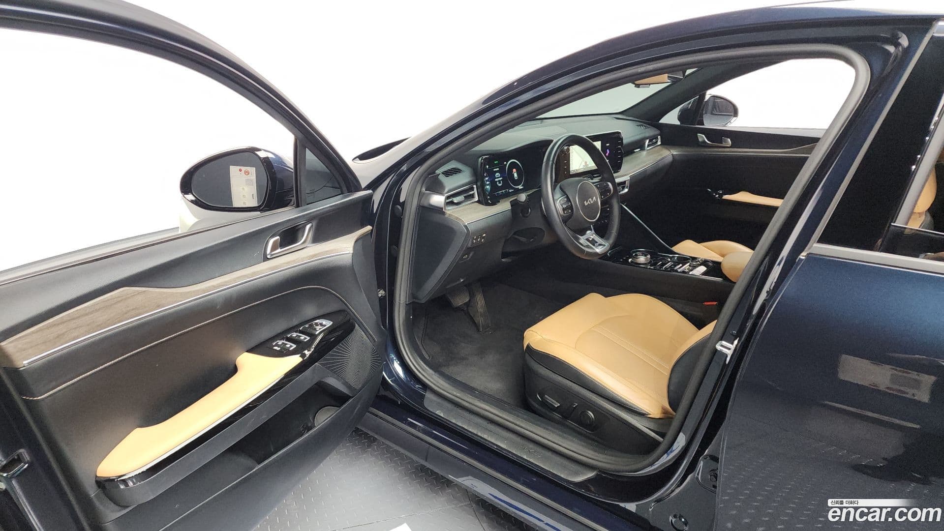 Main__Slider__Photo:K5 Kia 2023.5-9