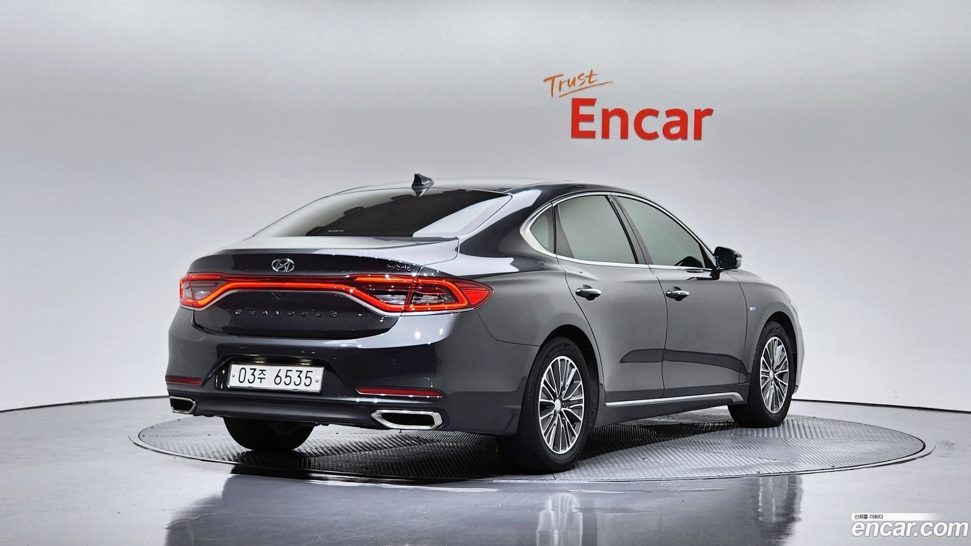 Main__Slider__Photo:Grandeur Hyundai 2019.2-0
