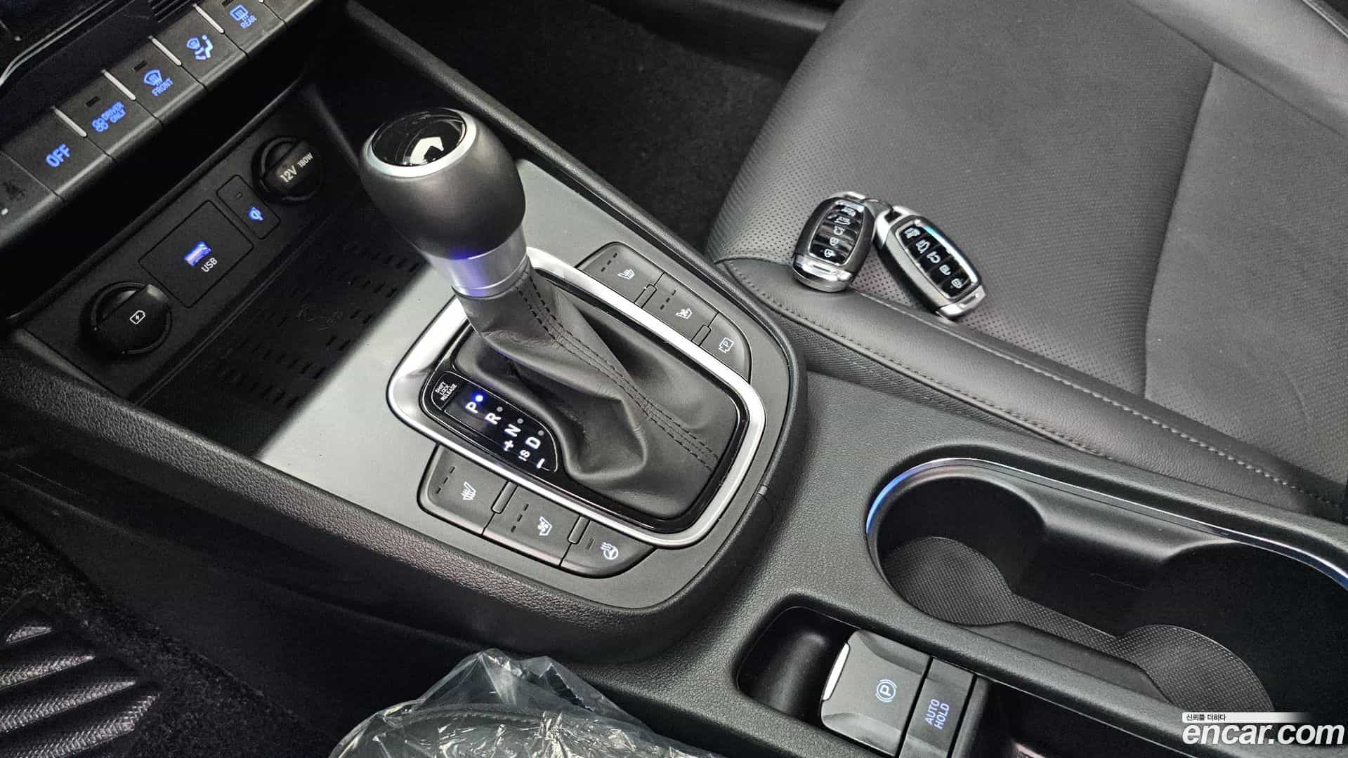 Kona Hyundai 2021.4-INNER-009