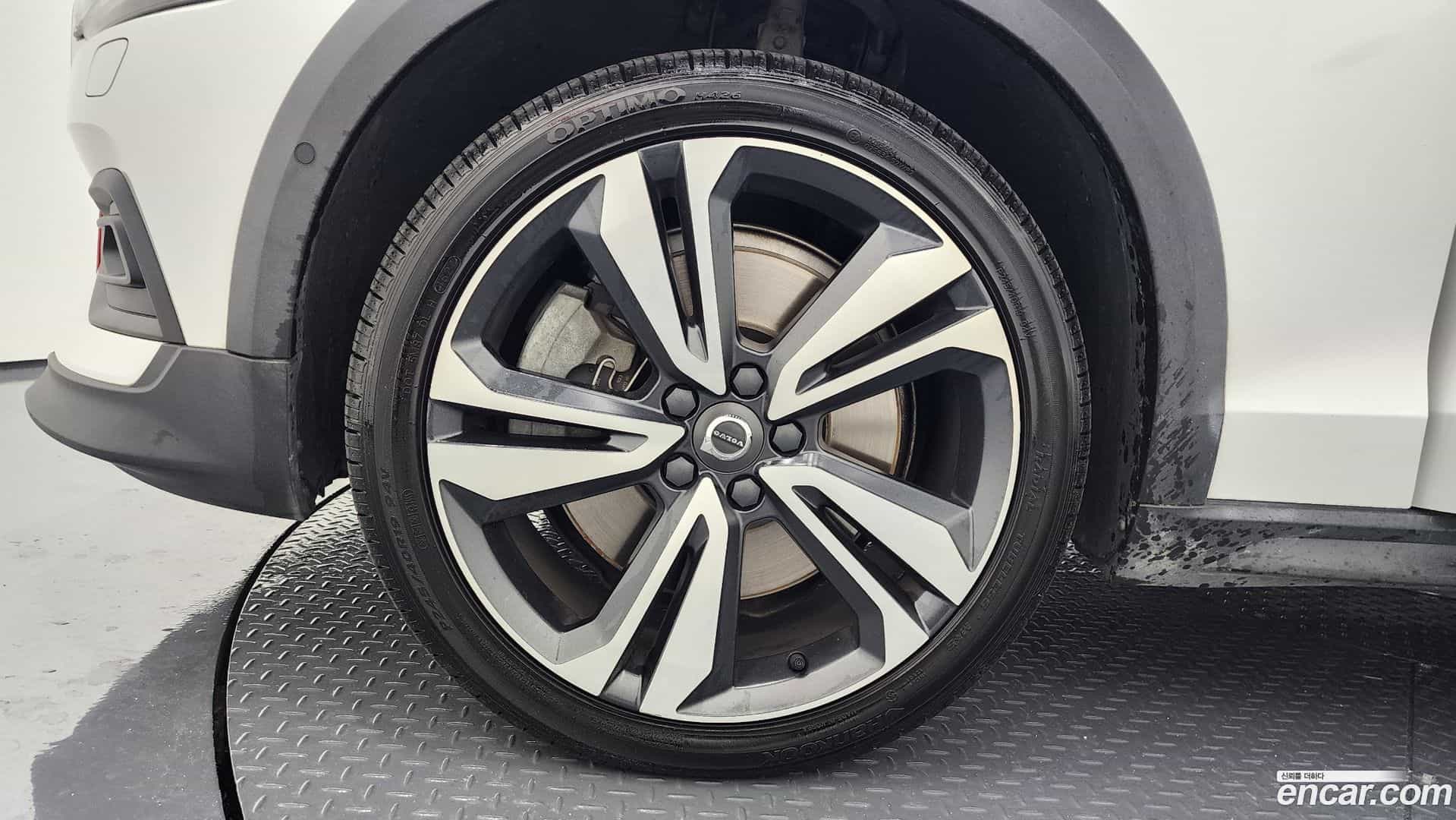 V60 Volvo 2020.1-OUTER-005