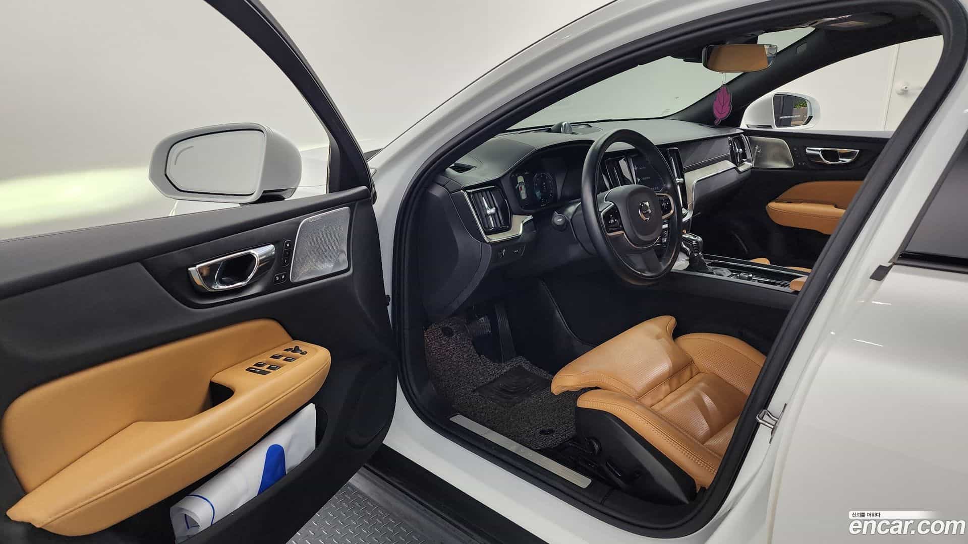 V60 Volvo 2020.1-INNER-010