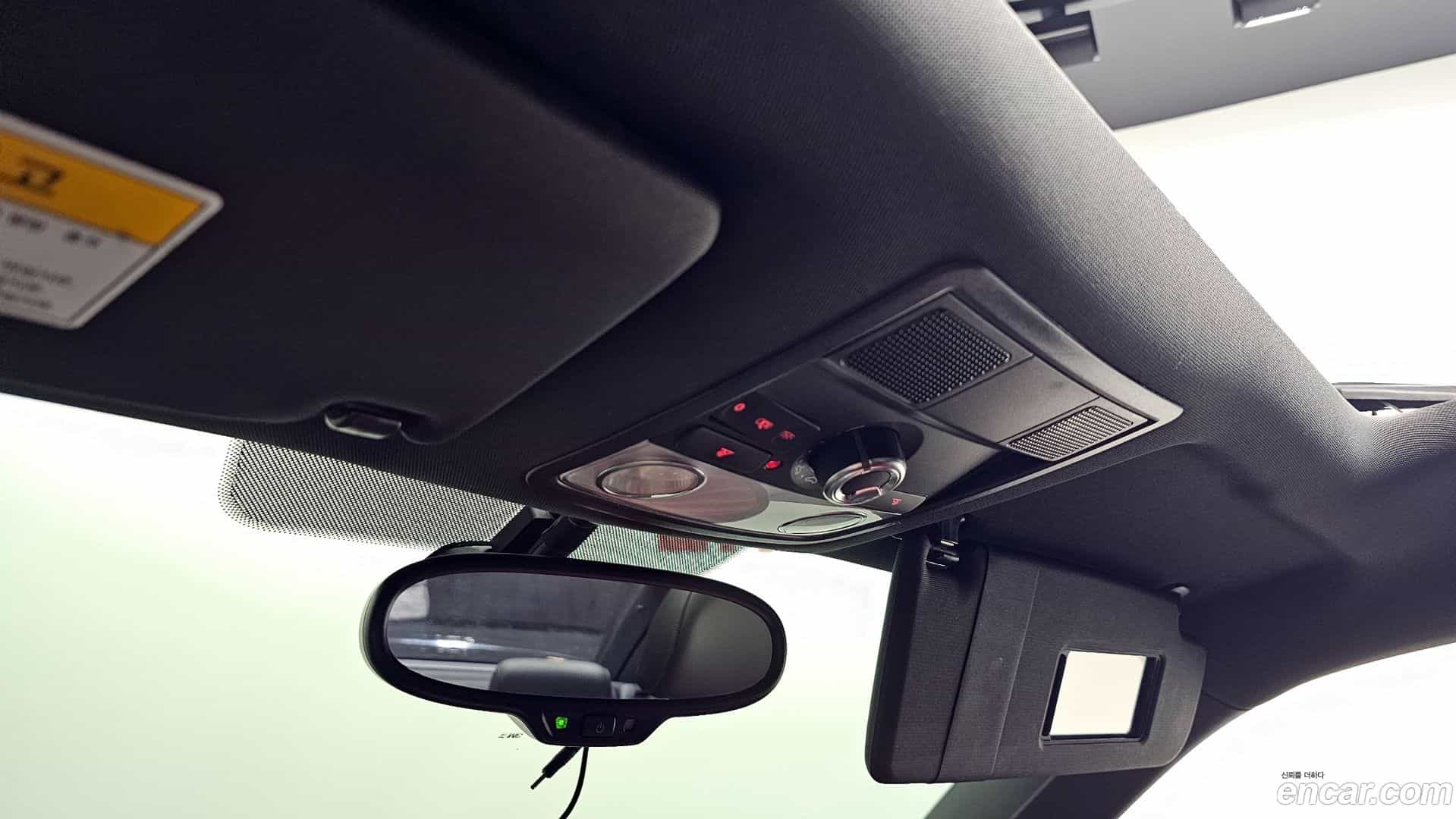 Beatle Volkswagen 2013.8-OPTION-022