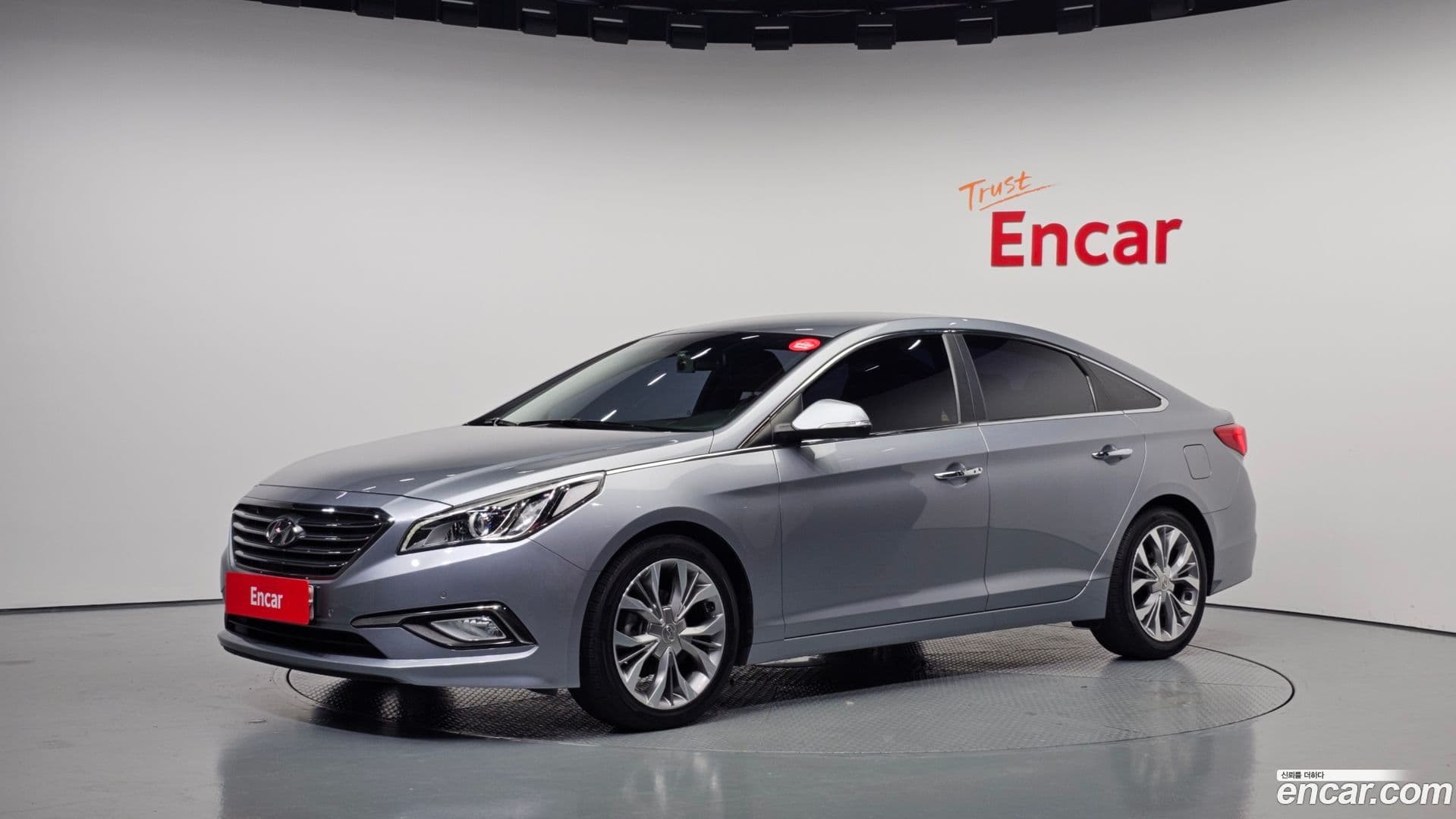Main__Slider__Photo:Sonata Hyundai 2016.10-0