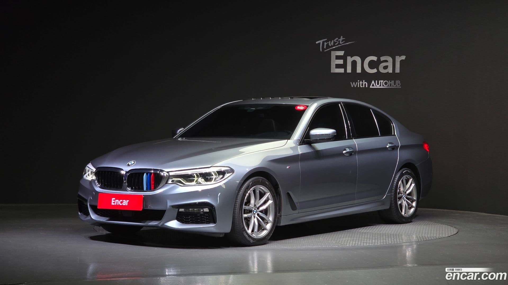 Main__Slider__Photo:5-Series BMW 2017.8-0