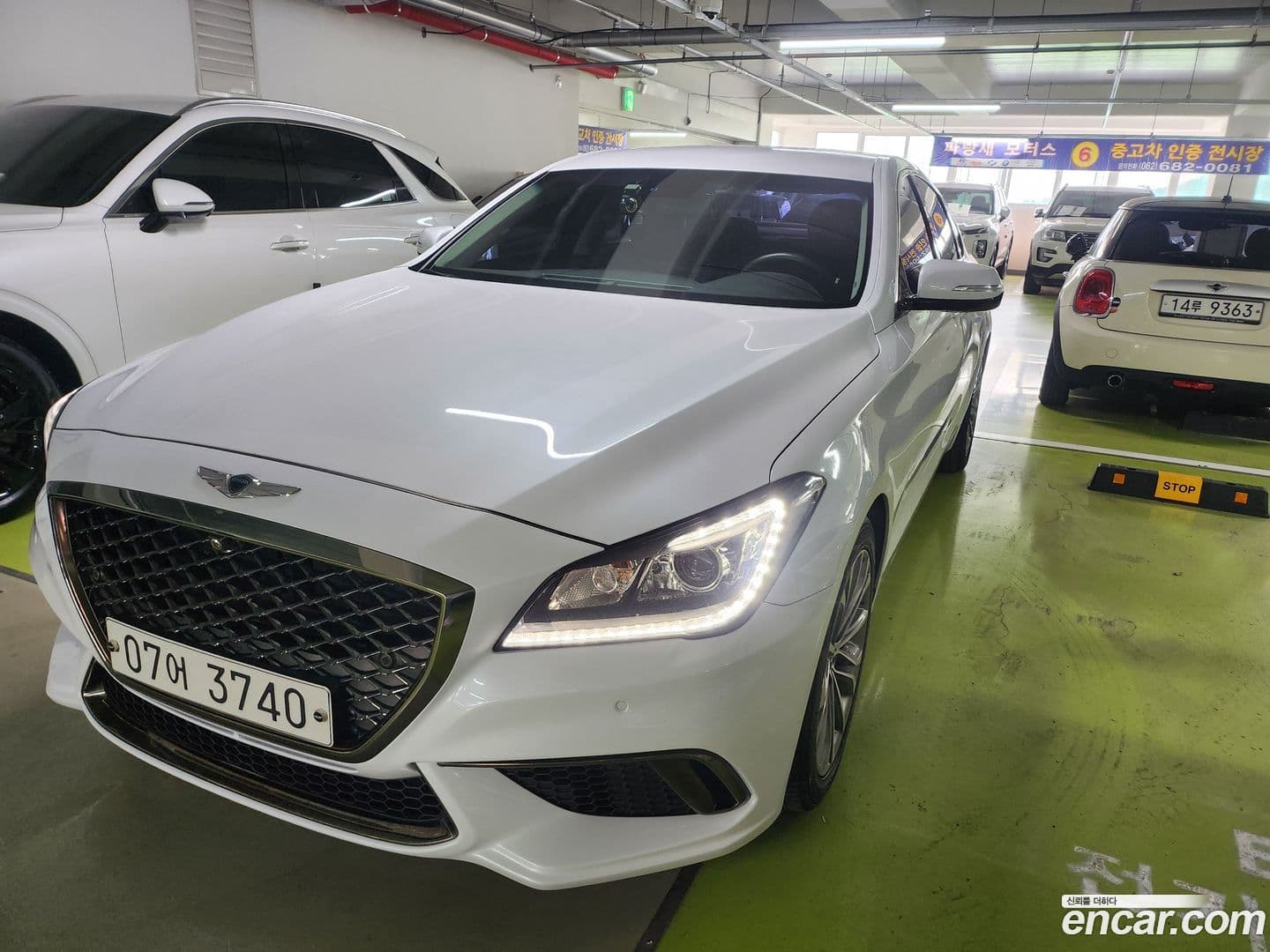 Main__Slider__Photo:Genesis Hyundai 2015.1-0