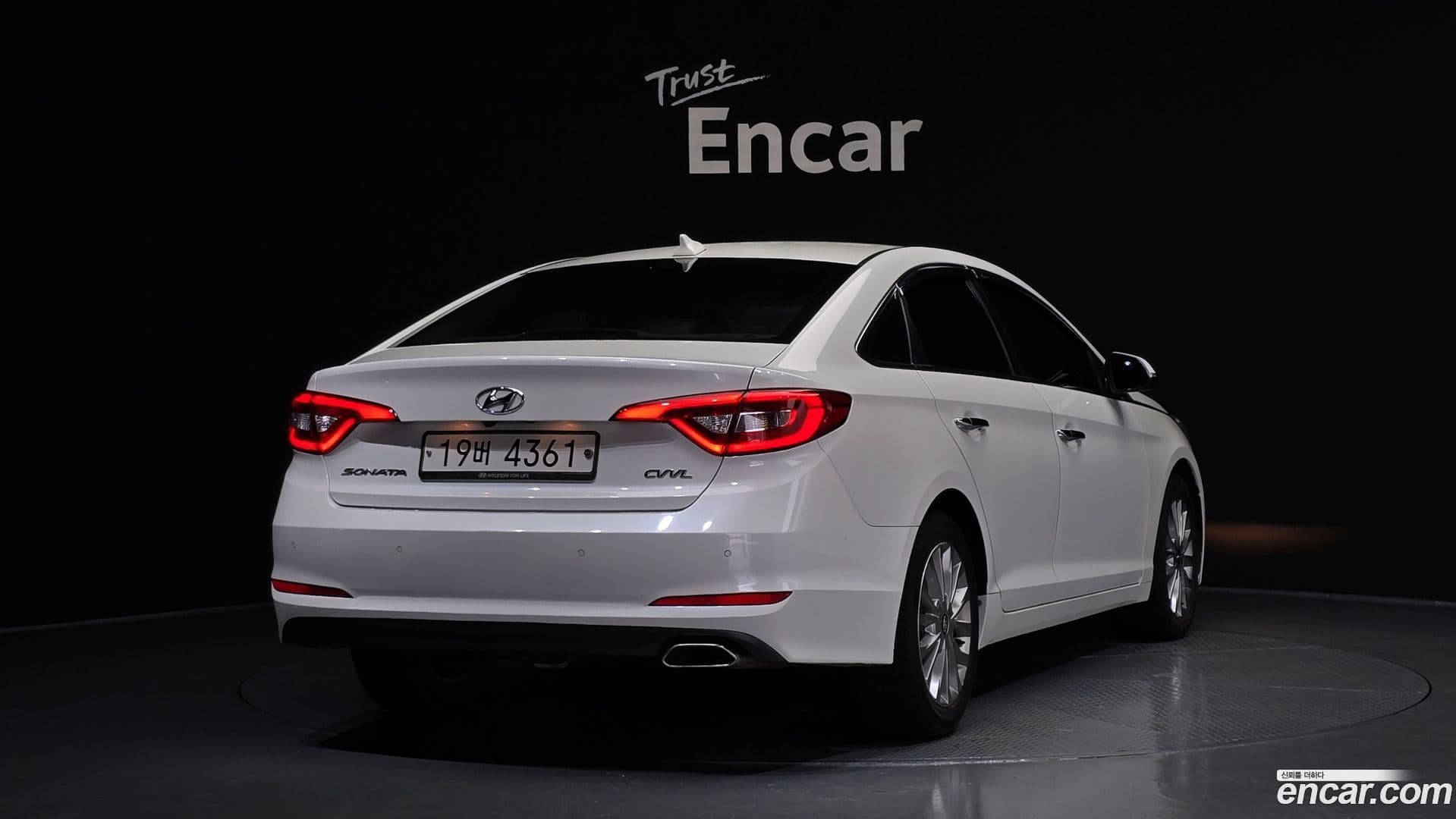 Main__Slider__Photo:Sonata Hyundai 2015.0-0