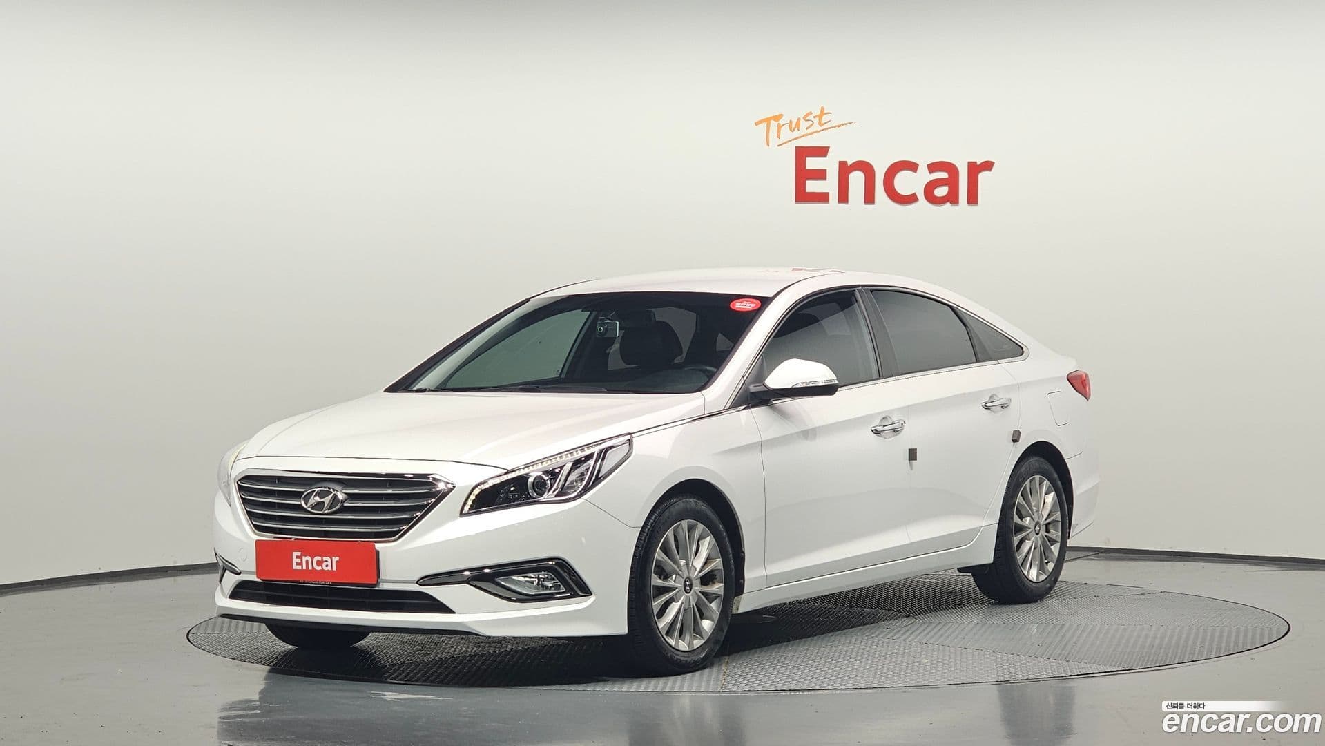 Main__Slider__Photo:Sonata Hyundai 2015.11-0
