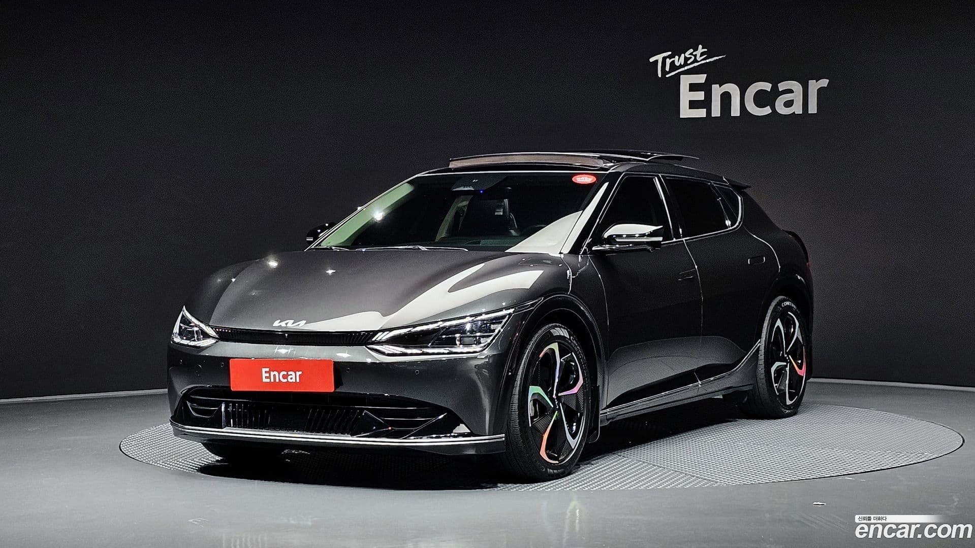 Main__Slider__Photo:EV6 Kia 2021.8-0