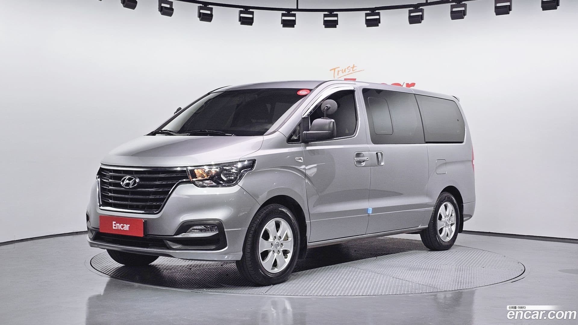 Main__Slider__Photo:Starex Hyundai 2020.0-0